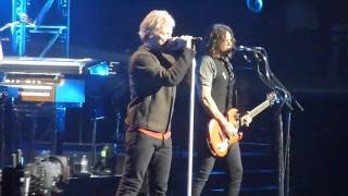 Bon Jovi "Livin On A Prayer" (Live at FedEx Forum in Memphis TN 03-16-2017)