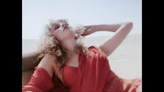 Fleetwood Mac - Hold Me - Lyrics