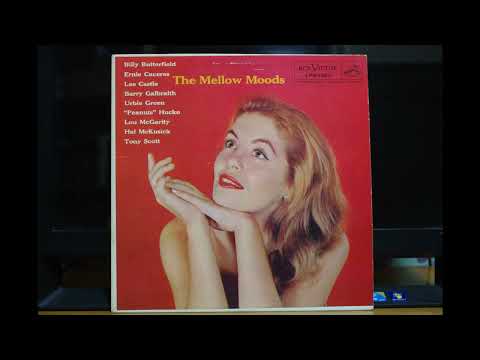 Soloist: "Peanuts" Hucko { Robins and Roses } 1956,