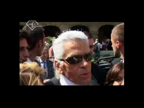 Chanel Fall/Winter 2003/04 Haute Couture Show | FashionTV