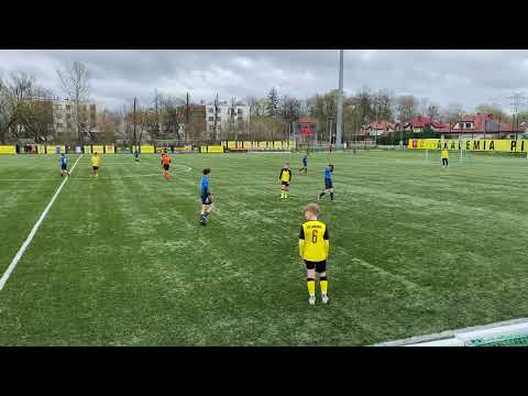 2010 liga 2 kolejka KS Łomianki - Barca Academy III 2 połowa