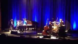 Raphael Gualazzi @ Düsseldorf - A devil crying