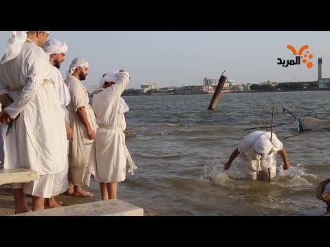 شاهد بالفيديو.. طقوس تعميد الصابئة المندائيين في اليوم الذهبي على ضفاف شط العرب #المربد