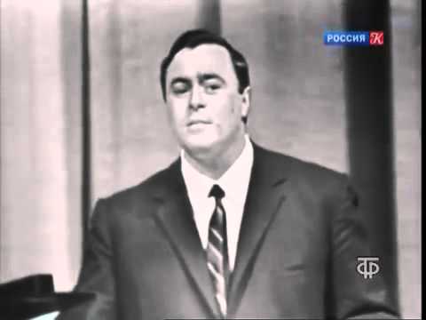 Pavarotti La Donna e Mobile Moscow 1964