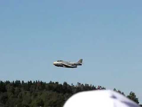 1948 J 29 Tunnan in Action