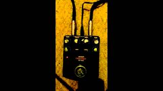 Video thumbnail for Zoom UF-01 Ultra Fuzz by LongFallBoots