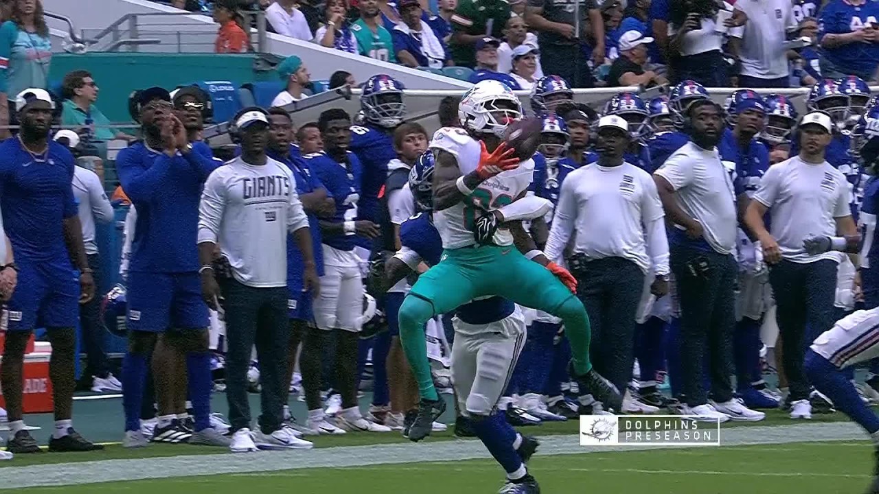 Kevin Coleman tough catch in traffic