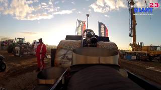 preview picture of video 'Whispering Giant - Tractor Pulling Oudenhoorn - Modified 2013'