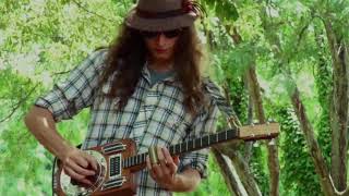 "ROOSTER BLUES" by Justin Johnson 7-15-12 | busking street performer