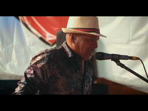 GATEA COMO GATA - MISTER CORCUERA EN VIVO EL CIRUELO OAX.