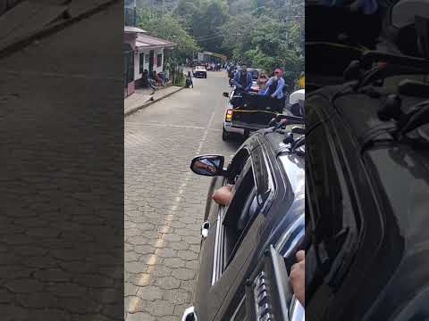 El último adiós a #Junieysis : el féretro recorre las calles de San Juan del Río Coco #Nicaragua