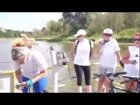 IV Pielgrzymka Rowerowa na św. Górę Grabarka, przeprawa promowa w Drohiczynie