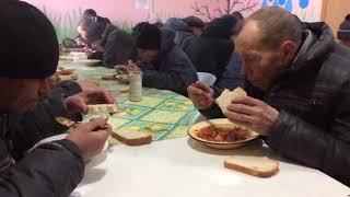 preview picture of video 'Kazakhstan soup kitchen'