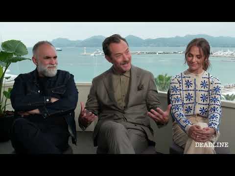 Jude Law Really Dove Into His Character In A Stinky Way