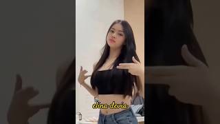 Download lagu elina devia goyang patah patah #djremix #storywa #music #shoorts mp3