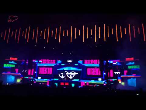 Tiësto at Electric Zoo - Sun 2 2018 - Video 02