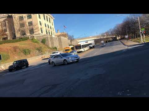 Bee-Line Bus Orion V School Tripper Route 418 To Riverdale Ave & VALENTINE LANE #640 Getty Square