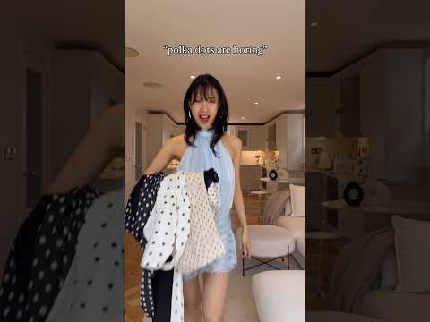 Polka dots aren’t outdated when you style them like this #londonstyle #outfitideas #polkadots