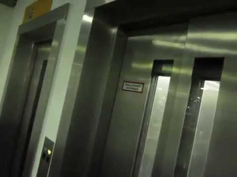 Otis hydraulic glass elevator at Berlin central station