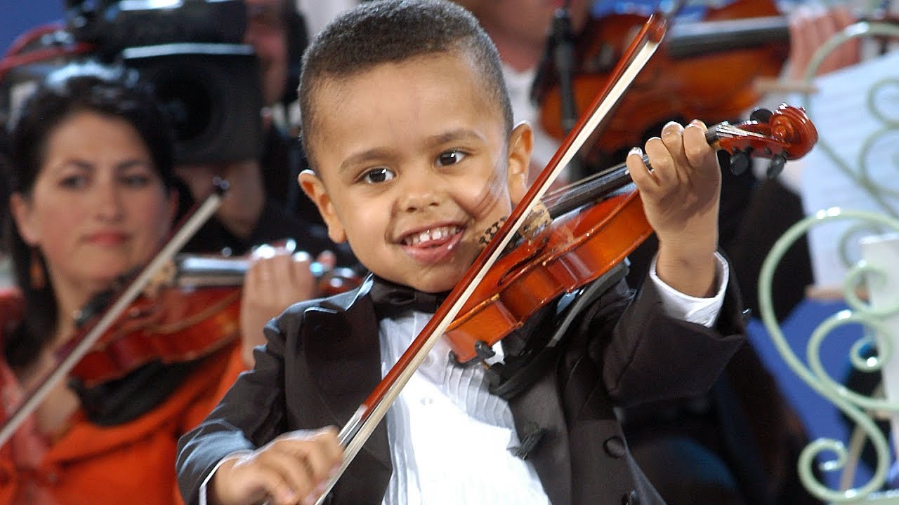 Watch Now André Rieu & 3 year old Akim Camara André Rieu & 3 year old Akim Camara