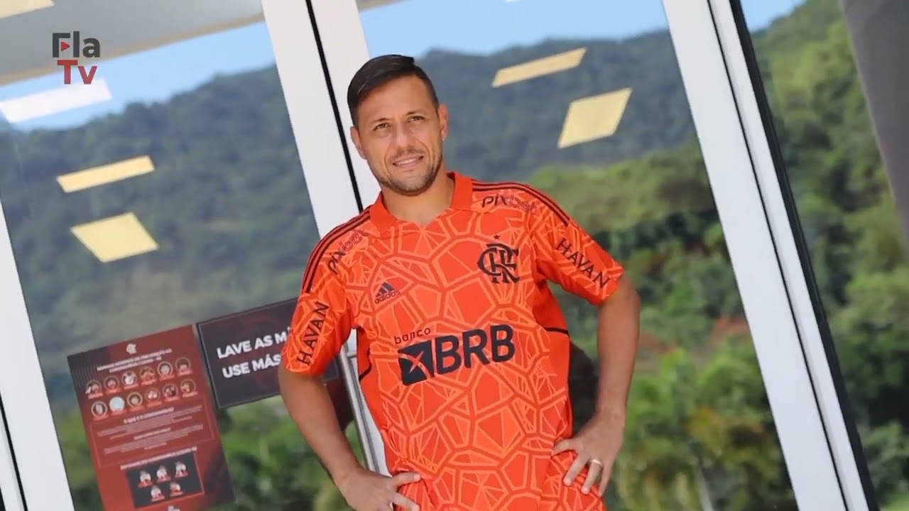 NOVO MANTO DOS GOLEIROS DO FLAMENGO! EM COMEMORAÇÃO AO DIA DO GOLEIRO, FLAMENGO LANÇA NOVA CAMISA
