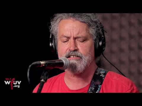 Meat Puppets - "Plateau" (Live at WFUV)