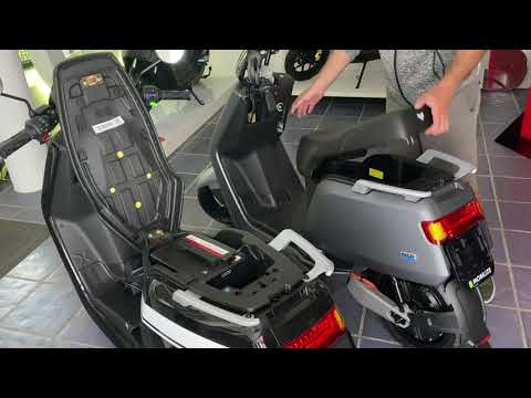 How to transport a charger in your NIU NQi GTS E-Scooter