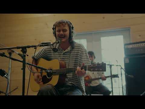 Evan Honer - Linger (live from the ugly white house)