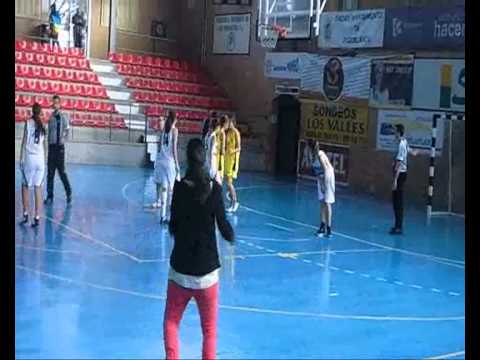 PARTIDO CADETE FEMENINO CONTRA CV CARMEN (  8- 11 -14)