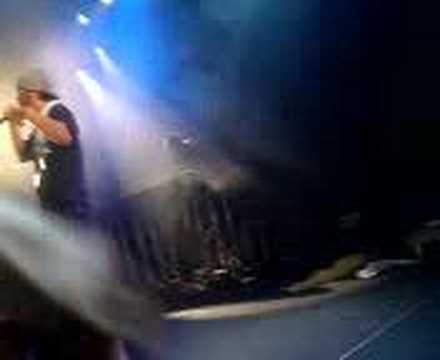 Dynamite Deluxe feat. D-Flame - Wie Jetz ? live @München