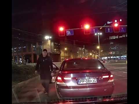  Jak włączyć kierunkowskaz w BMW? 