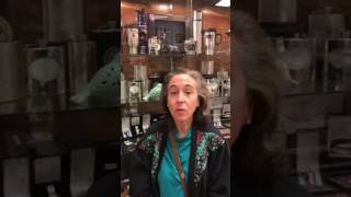 Watch here! Another satisfied customer doing business with Repair Palace is sharing her experience: