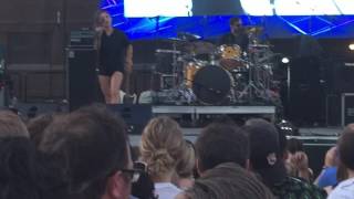 Meg Myers -A Bolt From The Blue (live) @ Boulevardia KCMO 6-17-2016