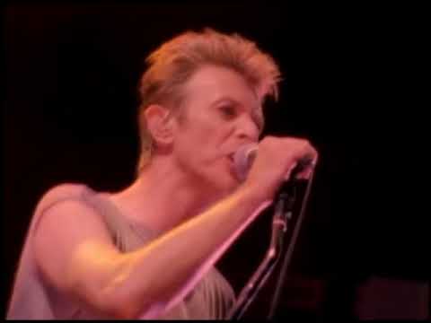 David Bowie with NIN Hearts filthy lesson oct 18th 1995 Phoenix