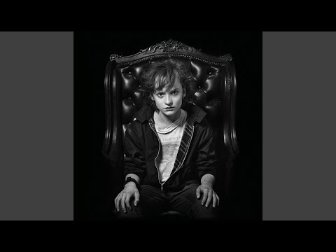 Videoclip de Play Boy (Mix 2020) — Indochine