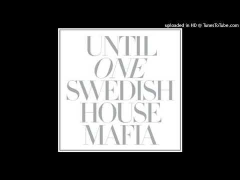 (HQ) Steve Angello vs Empire of The Sun - Tivoli / Walking On A Dream [Swedish House Mafia Mashup]