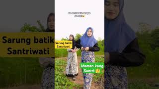Download lagu tutorial Memakai Sarung batik| sarung batik cewek manis, mp3