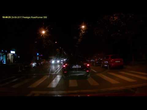 VASLUI noaptea in trafic video camera auto de bord Prestigio RR 550 FHD1080p