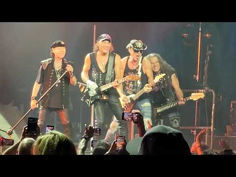 Scorpions - Big City Nights - LIVE!!! in Los Angeles - musicUcansee.com