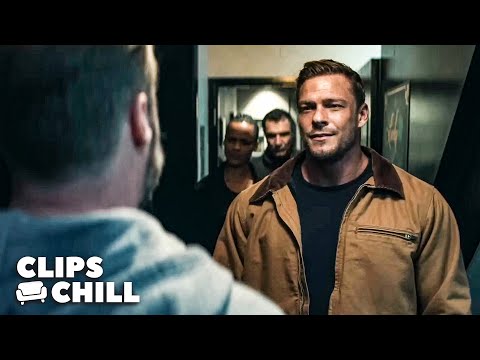 Jack Reacher DESTROYS Bar Bouncer | Reacher Season 2 (Alan Ritchson)