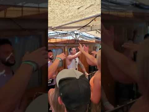 Flowidus at Hospitality on the Beach 2019 boat party!!