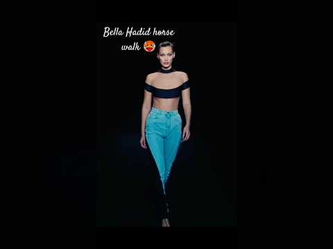 Fashion 🥵# Bella Hadid horse walk 🥵# shorts # ytshorts #viralshort #trending 😱