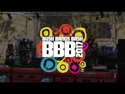 Desert Divas - Never Be Alone