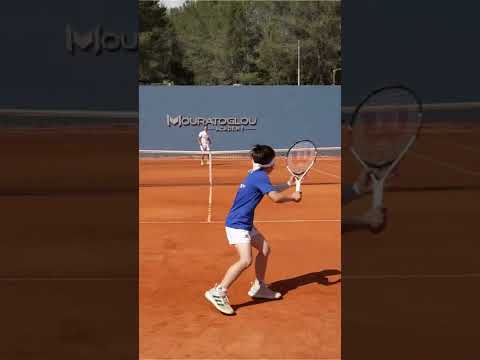 Tag someone who would get beaten by this 8-year-old 👇