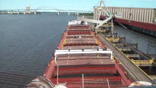preview picture of video 'Great Lakes Sailing - Loading at Superior WI, HD time-lapse'