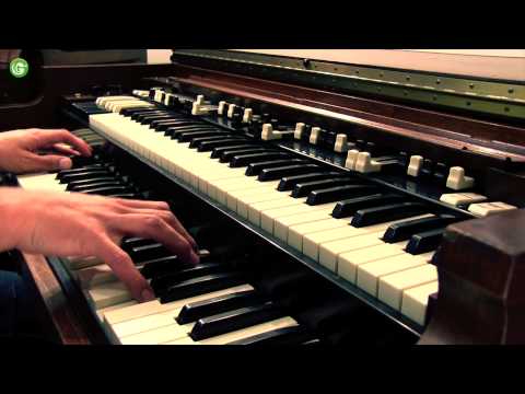 Cool HAMMOND ORGAN GROOVES by Raphael Wressnig
