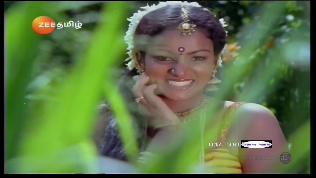 Ithayamathai Kovil Endren Song Lyrics | Uyirullavarai Usha