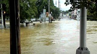 preview picture of video 'Downtown Hightstown after Hurricane Irene'