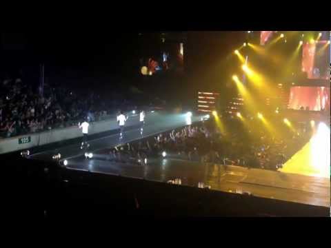 130302 2PM Live In Manila - Give It To Me [FANCAM]