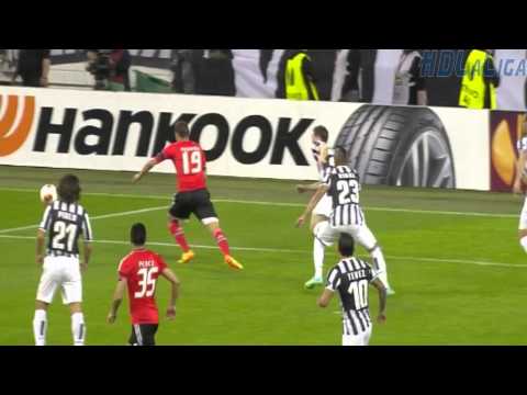 Andrea Pirlo great shot Juventus vs Benfica 01-05-2014 HD
